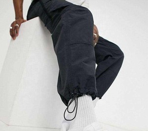 Idéal pour les activités de plein air et les pantalons coupe-vent de sport conçus pour un maximum de confort et de flexibilité - Product Image 6