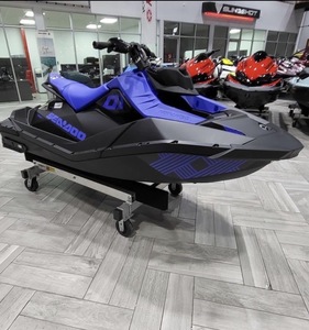 Jet ski électrique à trois places Commander 1300CC en fibre de verre, bateau à moteur haute vitesse - Product Image 1
