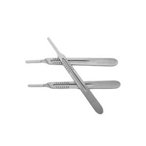 Manche de scalpel n° 4 4 Manches de scalpel chirurgical - Artisanat manuel exceptionnel pour une chirurgie de précision, la base du type de couteau - Product Image 1