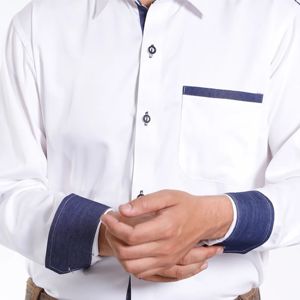 Camisas ajustadas con botones para hombre Camisas personalizadas de algodón y lino para atuendo informal, de oficina y de negocios - Product Image 3