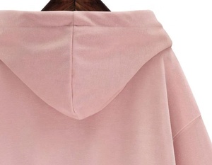 2023 vente chaude coton à capuche jeunes femmes mode court rétractile couleur épaule à capuche haute qualité femmes sweats à capuche - Product Image 3