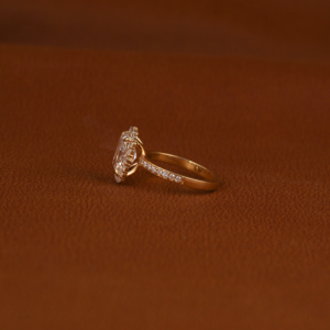 2.7CT แหวนหมั้นเพชรที่โตจากห้องแล็บที่เจิดจรัสแหวนหมั้นแบบรัศมี18KT แหวนหมั้นทองแหวนแต่งงานทำมือเครื่องประดับสำหรับผู้หญิง - Product Image 3