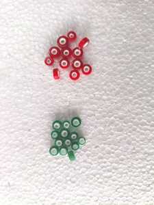 สั่งทำงานฝีมือของเราด้วยลูกปัดหัวใจสีขาวของเราในหลากหลายสีที่สมบูรณ์แบบสำหรับสร้อยข้อมือสร้อยคอและโครงการ DIY - Product Image 4