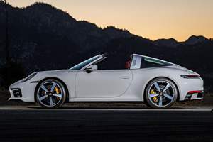 2022 911 Targa 4S Twin-Turbo Flat-6, transmission intégrale, 59 340 $ de options, non modifiée - Product Image 3