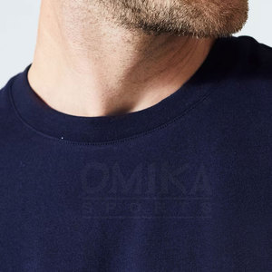 Camiseta transpirable para hombre con diseño de logotipo personalizado Nuevo estilo Patrón sólido Hecho en Pakistán Precio al por mayor - Product Image 6