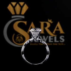 Bague de fiançailles en moissanite VVS hautement demandée, coupe ronde, bande infinie torsadée en argent sterling 925 pour femmes - Product Image 2