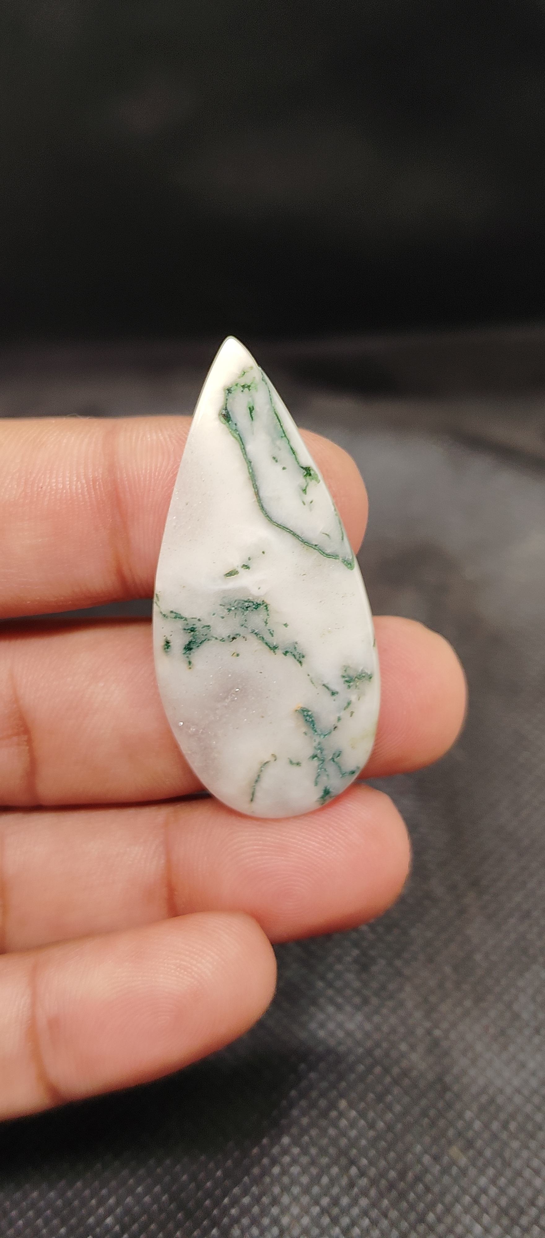 สีเขียว