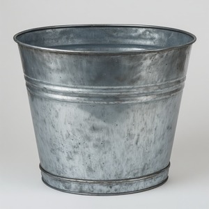 Antique Galvanised <b>Planter</b> Designed With Decorative Surface Perfect For Elegant Seasonal <b>Gardens</b> And Stylish Outdoor Decoration - Product Image 6