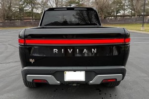 AUTO ELÉCTRICO EXTREMADAMENTE LIMPIO 2022 RIVIAN R1T, CUATRO MOTORES, TRACCIÓN EN LAS CUATRO RUEDAS, BATERÍA DE GRAN CAPACIDAD, LISTO PARA ENTREGAR - Product Image 5