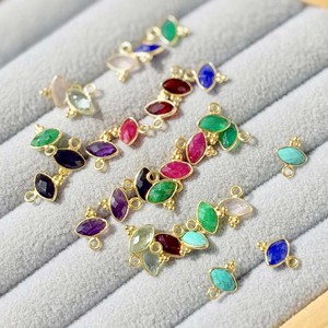 Pendentif minuscule en améthyste de forme marquise serti dans un cadre avec un pendentif de style Rawa plaqué or, bijoux de pierre de naissance - Product Image 4