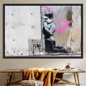 Impression sur toile d'art urbain : Décoration murale Banksy Boy, TOILE ENCADRÉE NOIRE - Product Image 1