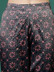 Robes pour femmes pakistanaises et indiennes, vêtements de fête, vêtements de mariage, vêtements décontractés, nouvelle arrivée, vêtements traditionnels indiens, ensembles Anarkali Kurti, longueur genoux - Product Image 4