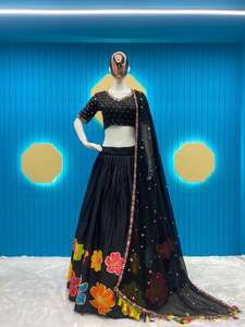 Lehenga Choli de Algodón para Fiesta de Invierno Navratri, Hermoso, Sin Arrugas, de Secado Rápido, con Dupatta Adornada - Product Image 5
