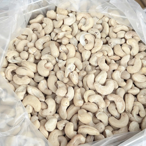 Anacardos orgánicos W320 al por mayor exportados a Asia, Oriente Medio, Dubái - Product Image 1