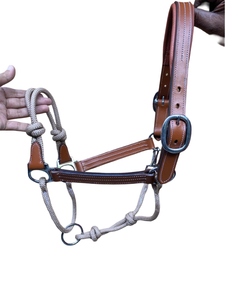Vente en gros Australian Saddle Style cuir cheval licou réglable fantaisie cousu corde Design personnalisable couleurs et tailles - Product Image 2