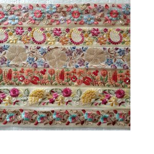 Rubans et lacets brodés à la machine sur mesure de différents modèles et couleurs pour robes de mariée avec paillettes de 1.5 pouces - Product Image 6