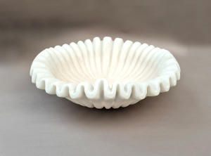Bol décoratif en marbre blanc Makrana avec motif floral sculpté, écologique, pour fruits, décoration intérieure, extérieure, jardin, fête - Product Image 5