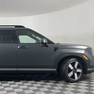 Hyunda-i Santa Fe Hybrid Limited AWD d'occasion en parfait état - Product Image 1