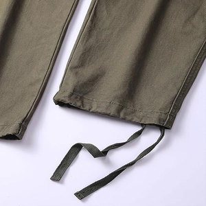 กางเกงคาร์โก้ผู้ชายน้ำหนักเบามีกระเป๋าข้างมีกระเป๋าข้างผ้าฝ้ายเอวสูงสไตล์ลำลองระบายอากาศ - Product Image 5