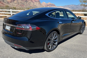 PRÊT À CONDUIRE - VÉHICULE D'OCCASION À VOLANT À GAUCHE |   Conduite à droite |   ORIGINALLL-OWNERRR 2015 TESLLLA MODELLSS S P85D - Product Image 3