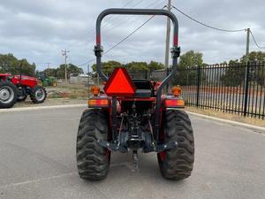 Top Mini Kubota L3800HD 38Hp Tractor y cargador frontal con cubo disponible Precio barato - Product Image 2