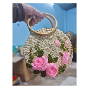 Elegantes bolsos de jacinto de agua con detalles de seda Bolsas ecológicas hechas a mano para exportar desde Vietnam - Product Image 4