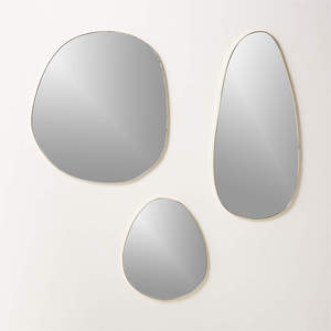 Modern <b>Silver</b> Wall <b>Mirror</b> with a Luxurious <b>Frame</b> Ideal for Adding a Contemporary Touch to Home or Office Decor - Product Image 2