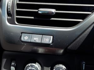 เชฟโรเลต ทาโฮ อาร์เอสที เทอร์โบ เอดเวนเจอร์ รุ่นปี 2020 ระบบขับเคลื่อนสี่ล้อ เกียร์อัตโนมัติ พวงมาลัยซ้าย ภายในสีอ่อน ระบบควบคุมความเร็วอัตโนมัติแบบแปรผัน (ACC) เบาะหนัง ยาง R20 ระยะทาง 11,400 ไมล์ - Product Image 6