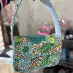 Sac messager pour femme de style bohème indien, durable, fait à la main, grande capacité, pochette à perles pour le quotidien, les soirées, les courses, style bohème - Product Image 1