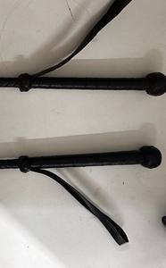 แส้ม้า27นิ้วหนังแท้แบบพกพาพร้อมด้ามจับทองเหลืองอุปกรณ์ฝึกน้ำหนักเบาสำหรับแข่งม้า - Product Image 3