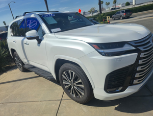 Lexus LX 600 Luxury 2025 USADO EN EXCELENTES CONDICIONES - Product Image 2