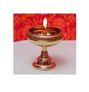 Nandadeep Diya ทองเหลืองออกแบบเองล่าสุดงานหัตถกรรมทองเหลืองขัดเงาสำหรับตกแต่ง - Product Image 2