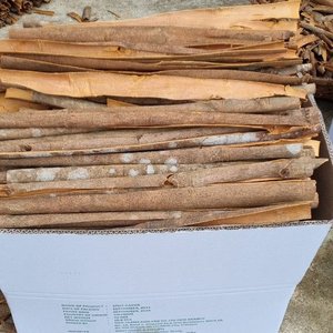 VENTA SUPERIOR DE CANELA/CASSIA hecha en Vietnam-ALTA CALIDAD CON BUEN PRECIO-PRECIO RAZONABLE DE VIETNAM - Product Image 4
