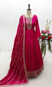 ชุดปาร์ตี้ดีไซเนอร์สวมใส่กับงานพิมพ์ลายแบบ Dupatta - Product Image 2