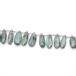 Collier pendentif en pierres précieuses vertes accrocheur avec un design naturel et un style élégant pour les bijoux pour femmes fournisseur indien - Product Image 1