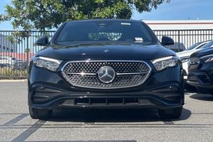 Mercedes-Benz Clase E E 350 RWD USADO de 2026 - Product Image 1