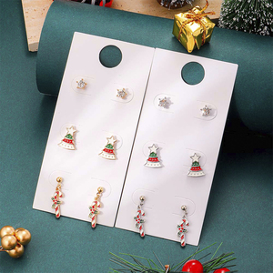 Boucles d'oreilles de Noël à la mode cloutées en alliage de diamants - Product Image 4
