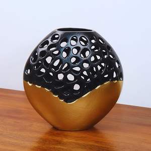 Vase en métal bicolore en aluminium et fer de qualité supérieure pour la décoration intérieure bureau salon chambre dessus de Table Design moderne pour plantes à fleurs - Product Image 1