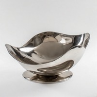 Plateau en aluminium moulé VelvetGlim avec base en velours finition brillante à bord gravé et adapté aux grands cadeaux ou occasions