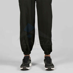 Custom Wholesale Solid Color Sweatpants for Men and <b>Women</b> Soft Street Wear <b>Joggers</b> Casual <b>Fleece</b> Cotton Sweat Pants Straight Fit - Product Image 4