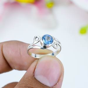 925แหวนรูปไข่ชุบเงินวินเทจทำด้วยมือเครื่องประดับที่มีขอบบุษราคัมสีฟ้าธรรมชาติที่ทันสมัยสำหรับงานปาร์ตี้ - Product Image 1