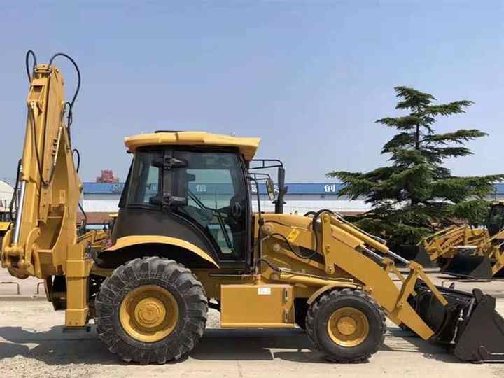 BRAND NEW 4 TON BACKHOE LOADER for SELL