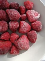 Beste Deal Gevriesdroogde Aardbei Voor Ijs Topping, Combinatiepakketten En Levering Van De Voedingsindustrie Uit Vietnam