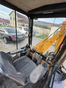 Mini pelle sur pneus JCB 1CX robuste |   Chargeur compact à moteur diesel de 37 kW |   Matériel de construction à haute valeur de revente - Product Image 6