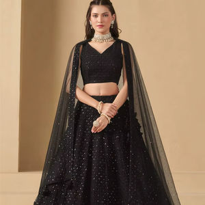 Cautivador Lehenga Choli Negro de Georgette con Bordado de Lentejuelas Resham, Estilo Bollywood, Largo hasta el Suelo para Ocasiones Elegantes de Fiesta - Product Image 1