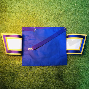 Juego de Mandil y Puños Masónicos de Alta Calidad, Regalia de Logia Azul y Dorada con Bordado de Escuadra y Compás - Product Image 2