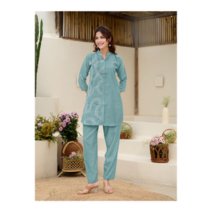 Conjuntos de cordones de diseño con bordado elegante Tejido cómodo Aspecto elegante Elección perfecta para fiestas Ropa informal - Product Image 1