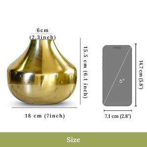 Florero de aluminio con curvas doradas pulidas y suaves, diseñado para hogares minimalistas modernos a bajo precio - Product Image 2