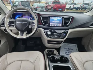CHRYSLER PACIFICA LIMITED 2020 USADO, VOLANTE A LA IZQUIERDA/DERECHA - Product Image 2