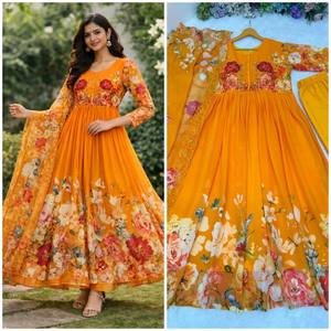 Conjunto de Pantalón y Dupatta de Diseño VASTRA COTTAGE para Mujer, en Falsa Georgette, con Cuello Hecho a Mano, Vestido Largo con Dupatta Estampada - Product Image 5